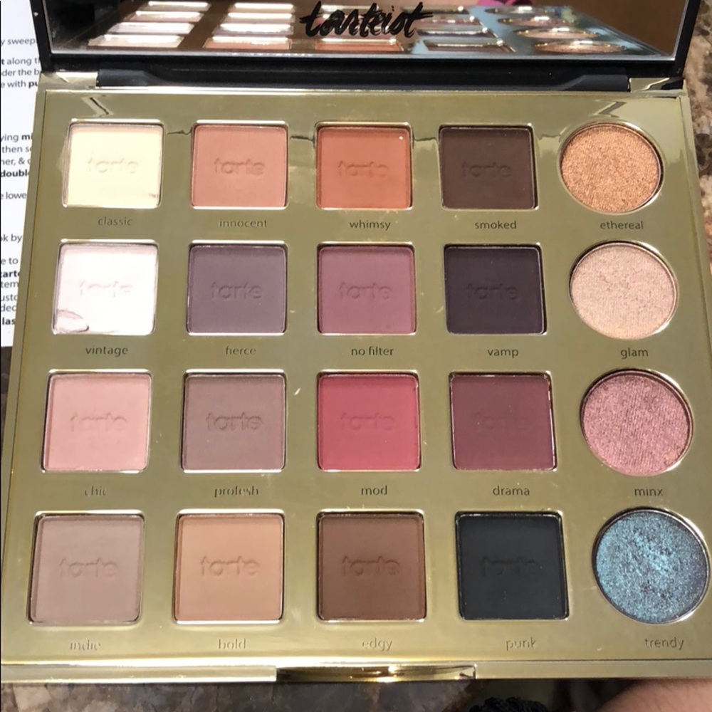 Tarte tarteist pro Amazonian clay pallet